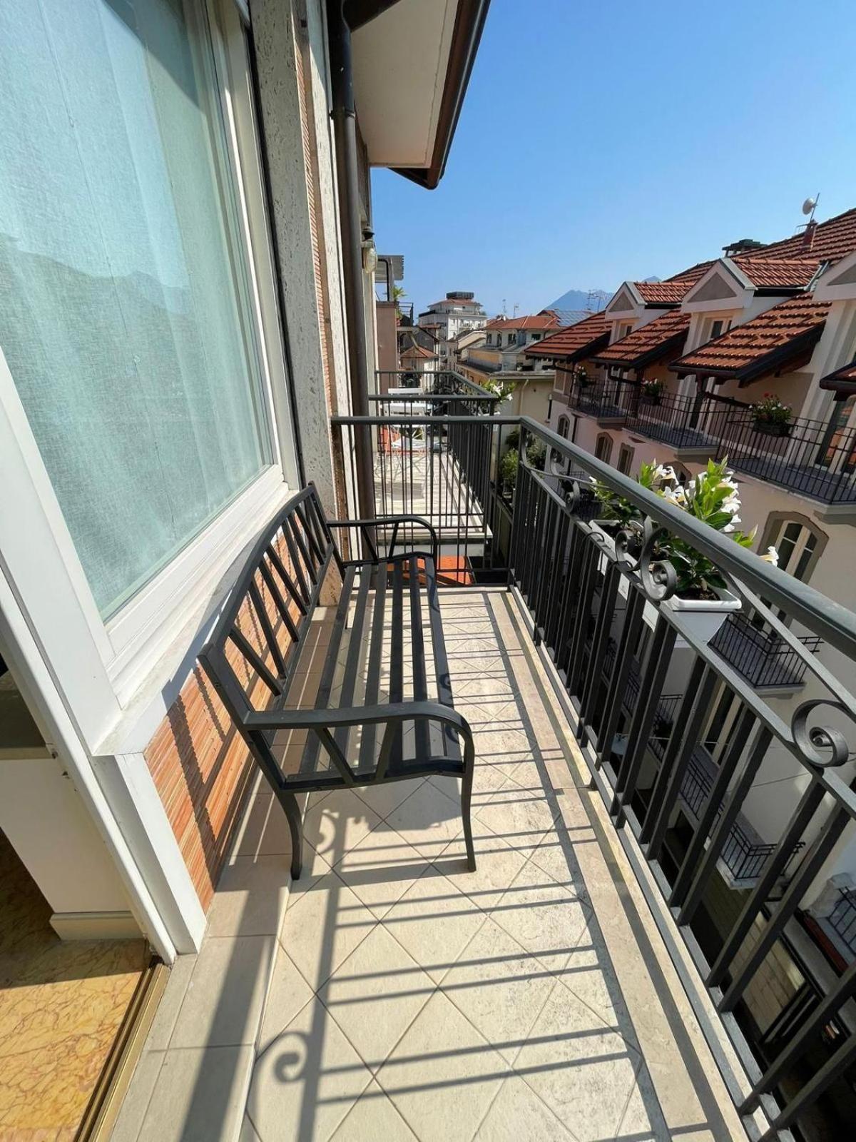 Family Apartment Vista Lago Stresa Kültér fotó